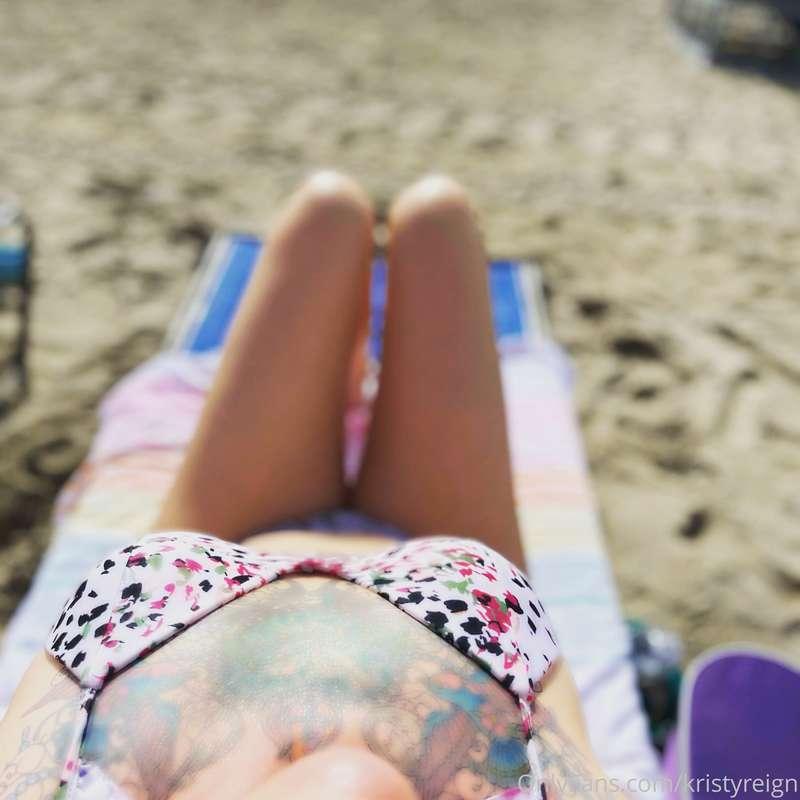 I kinda miss the beach. I kinda don’t. I think I’d be happy ..