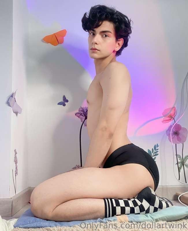 Ven a cuidar a tu twink 🥵