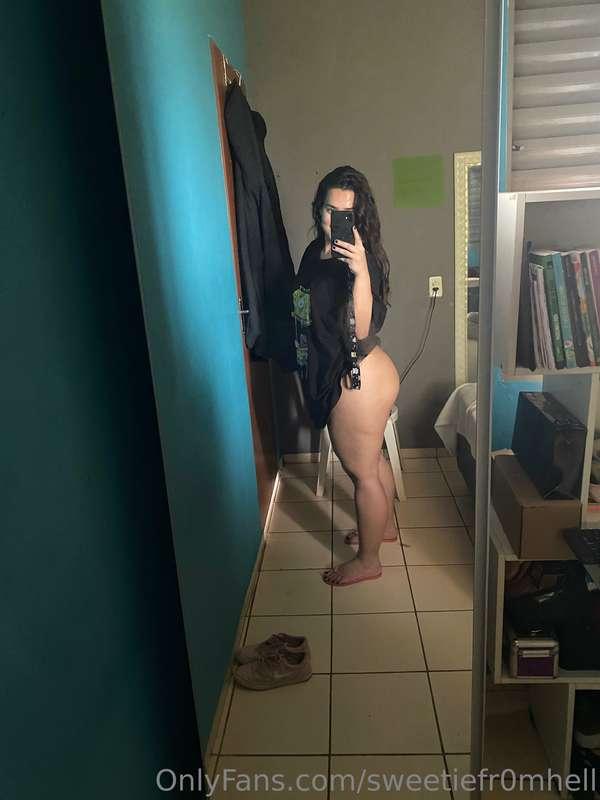 Really craving some cock🥵… can I see yours daddy?😈