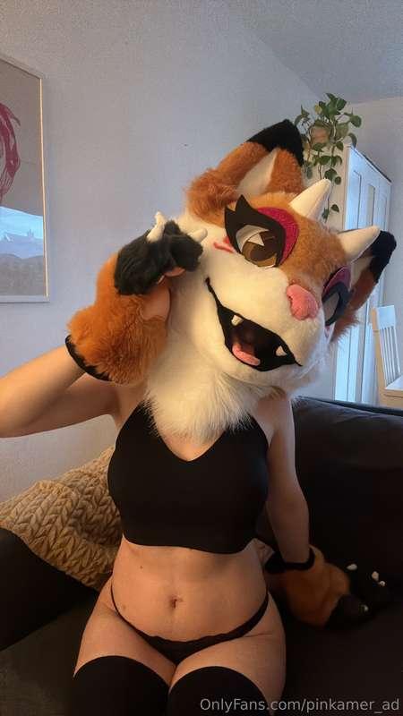 Wanna squish them? 🤭💕[topless content]