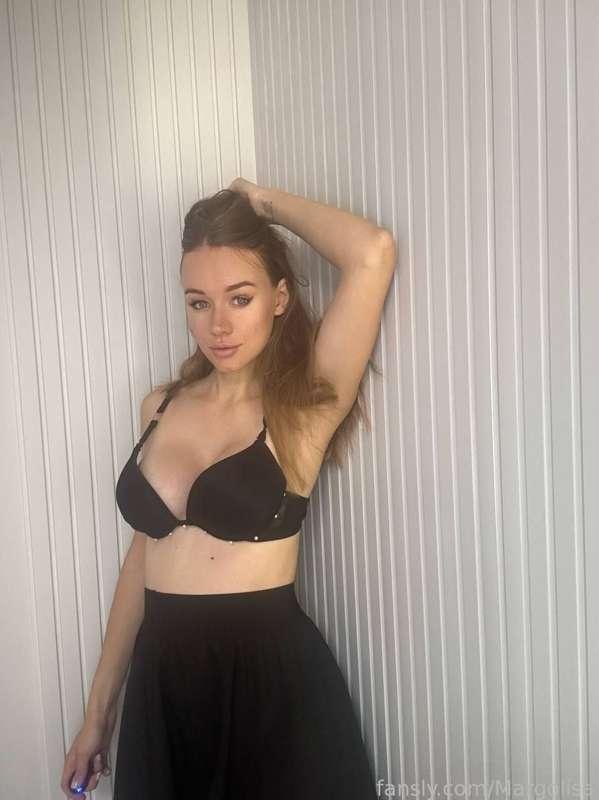 My first pregnancy and i am love it 😍😍😍

#fyp
#pregnant 
#milf