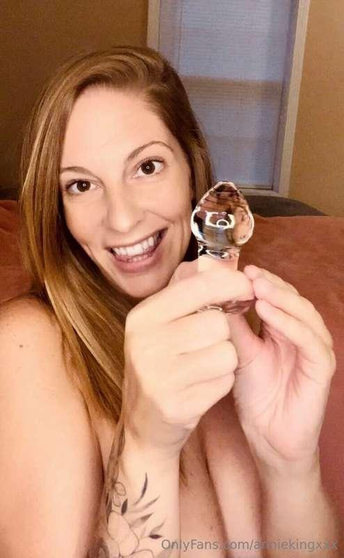 Watch me use my new, glass, butt plug [thanks to a special, ..