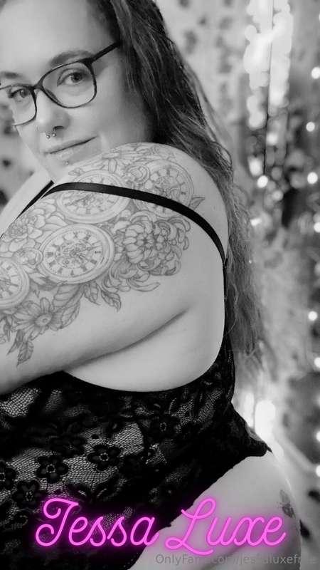 I’m horny and home alone… What are you doing? 😈