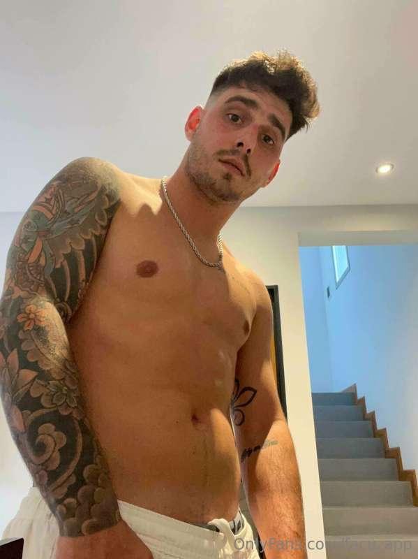 🗝️𝐹𝑅𝐸𝐸 𝑃𝐴𝐺𝐸 🗝️𝐹𝑅𝐸𝐸 𝑃𝐴𝐺𝐸 🗝️
@hotsince1996 @hotsince1996🦴

𝐻𝑜𝑡..