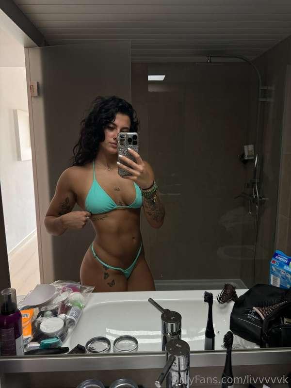 am i your favorite?