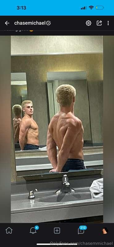BLONDE BOY🥵