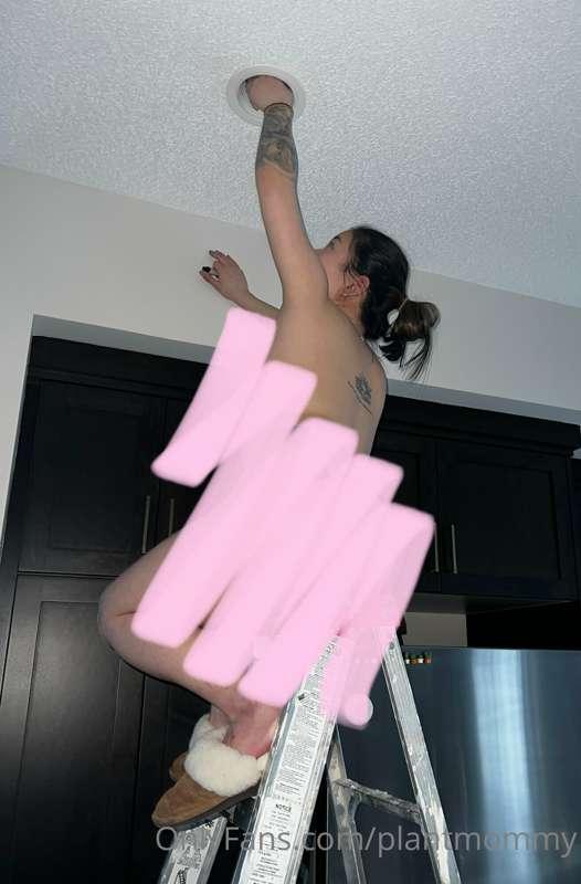Home maintenance, but naked 😉
Peep my next post to see the g..