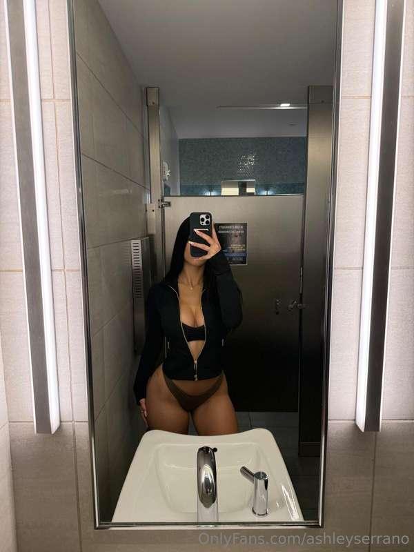 took this real quick before someone walked in 😈 should i sho..