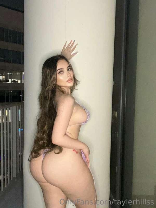 Against the wall, raw and with no mercy 