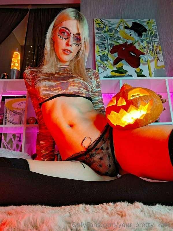😈😈👻👻𝔏𝔢𝔱'𝔰 get a little 𝕟𝕒𝕦𝕘𝕙𝕥𝕪 on 𝔱𝔥𝔦𝔰 ℌ𝔞𝔩𝔩𝔬𝔴𝔢𝔢𝔫👻👻😈😈𝔄𝔫𝔡 to g..
