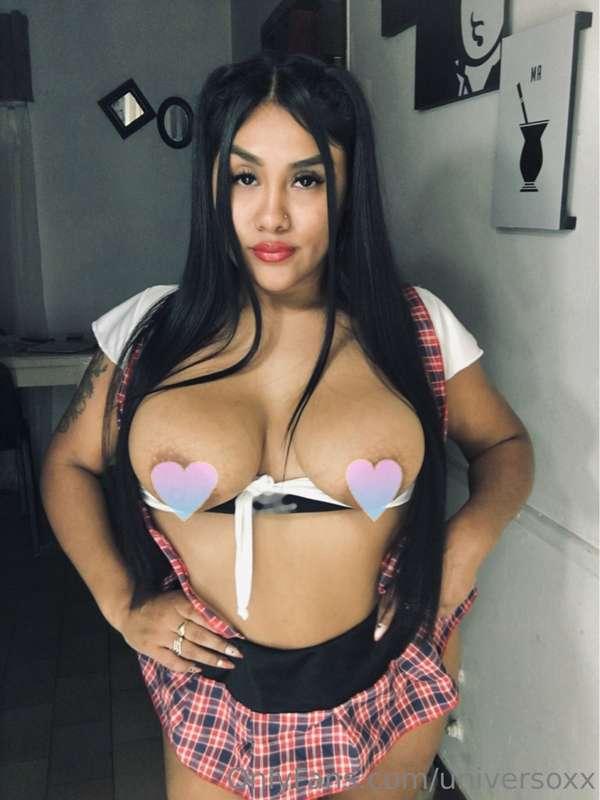 Ready for the videocall daddy send  tip and your number 🎀😍