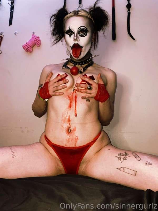 u wanna go to clown town?