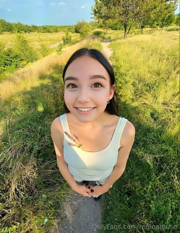 @ronalini this hot bitch wants to jerk your dick with her sm..