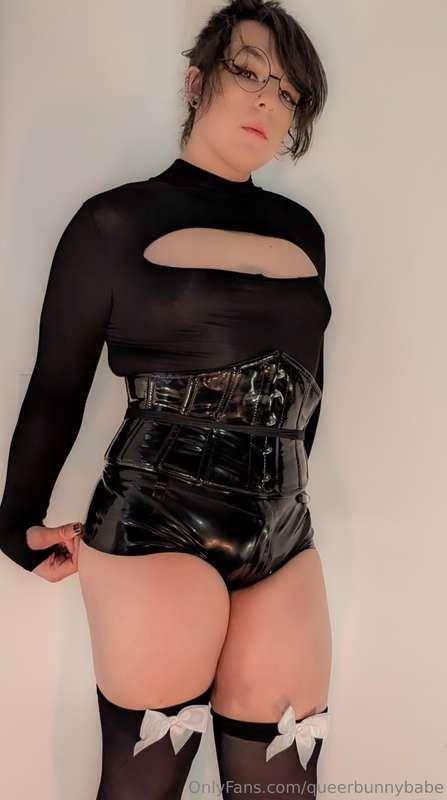 Would you bark for me? 🖤