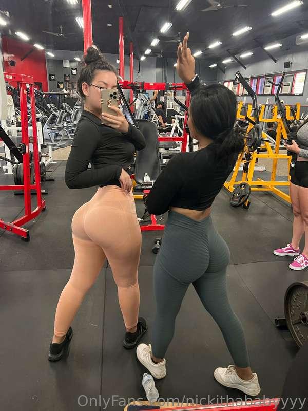 Working this ass out 🔥