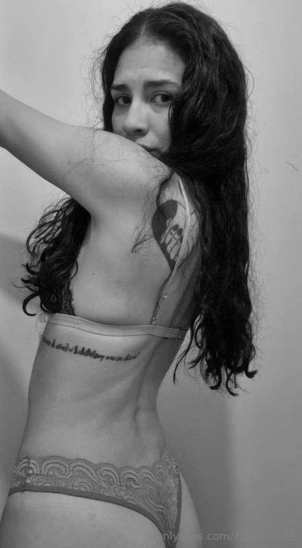 Hi babe 😈Don’t be shy… come whisper your wildest fantasies i..