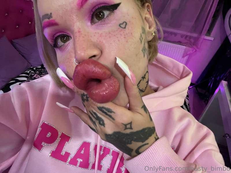 Is this ok that its my normal usual face impression?🤤