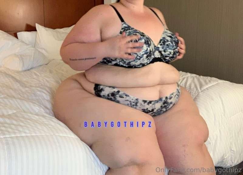 Thick Tuesday 😍
•
•
How bad do you wanna touch it? Or squeez..