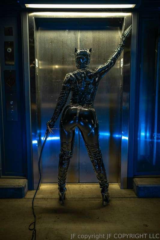 **Catwoman photoset never before seen*** ***Latex catsuit so..