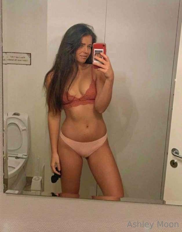 @anne_luxe NEW HERE! 😍💦 I am so exited 🥰 ➡️solo content  ➡️v..