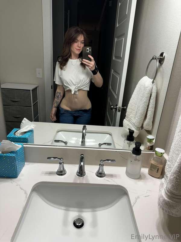 should i wear jeans more often? 👀