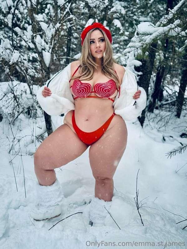 emma.st.james image #0