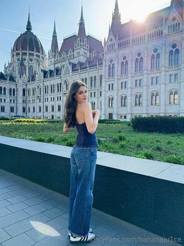 Could you please share your thoughts on traveling? 😋😍