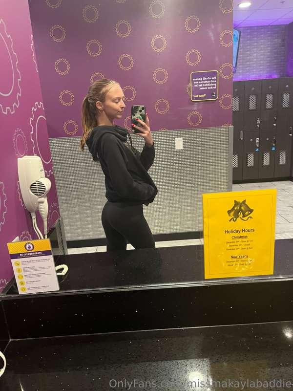 You’re daily dose of me at the gym😈💪
