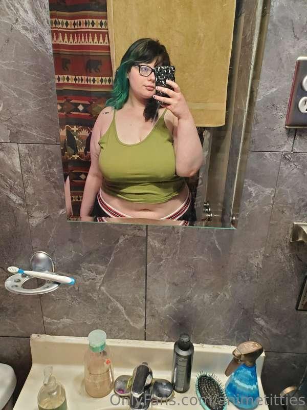 Who would join in for a live? What would u want me to do? Co..