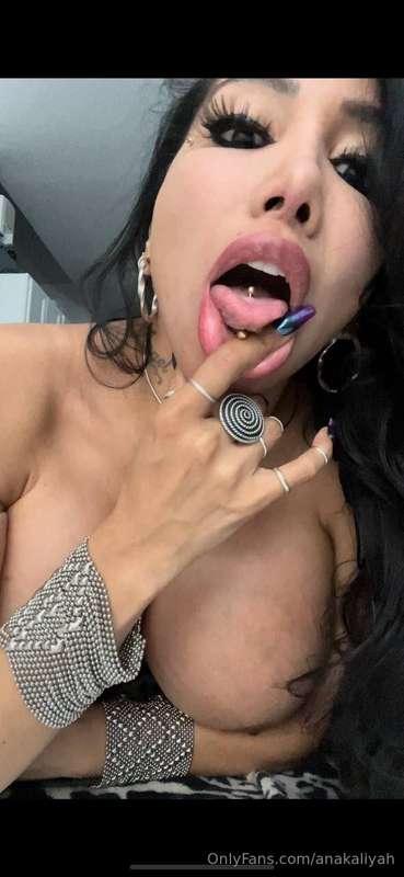 You know this tongue feels so good, that piercing makes it f..