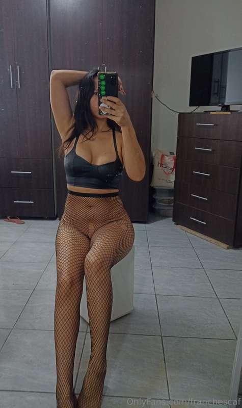 Sexy, real and very accommodating brunette daddy