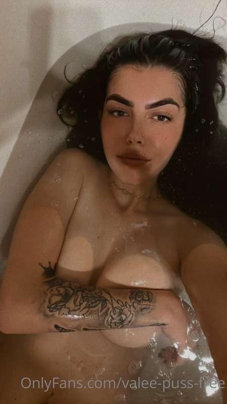 Hai pe premium sa vezi ce am facut la baita 😈 reducere 60%😈 ..