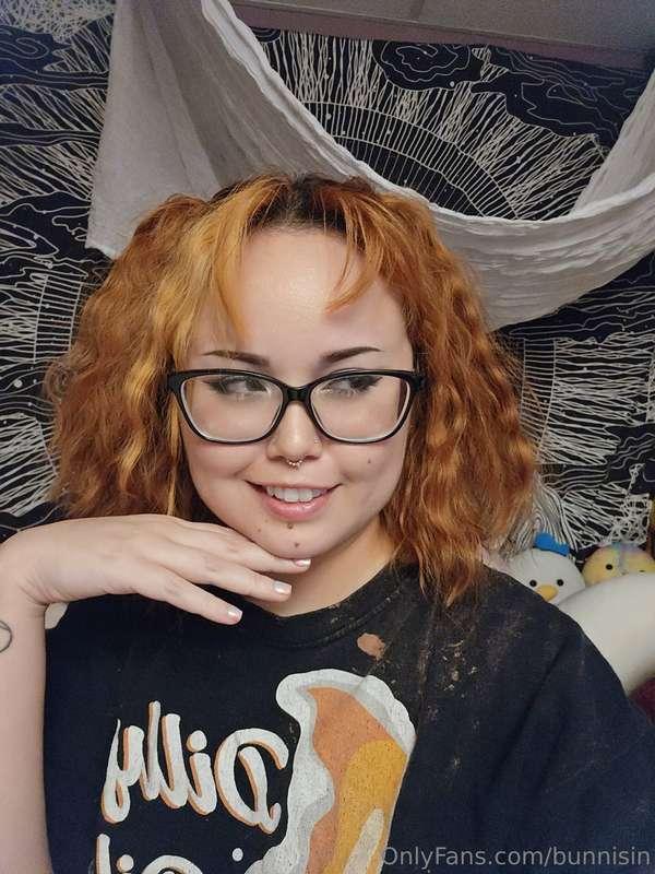 My new look ;3 but also good night everybunny.