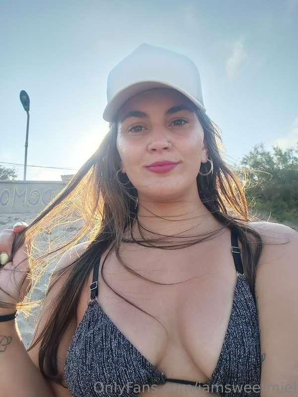 hello baby ask me what you want!