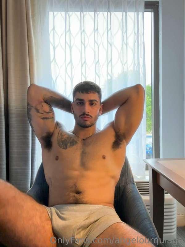 Who ho dares to take off my boxers😏