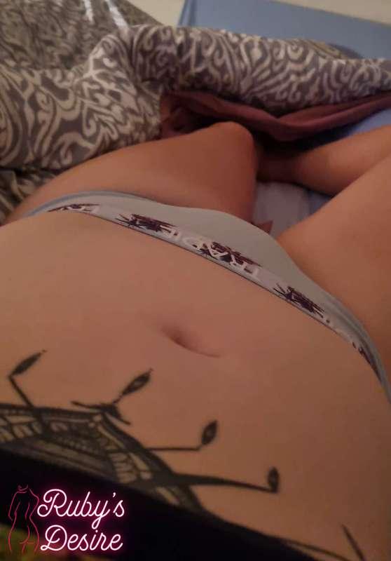 These panties are getting in the way of my thoughts… 😏