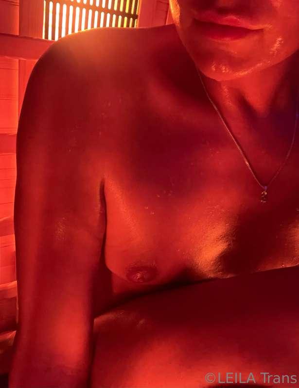 Love to join a nice hot sauna 🧖🏼‍♀️ 🔥