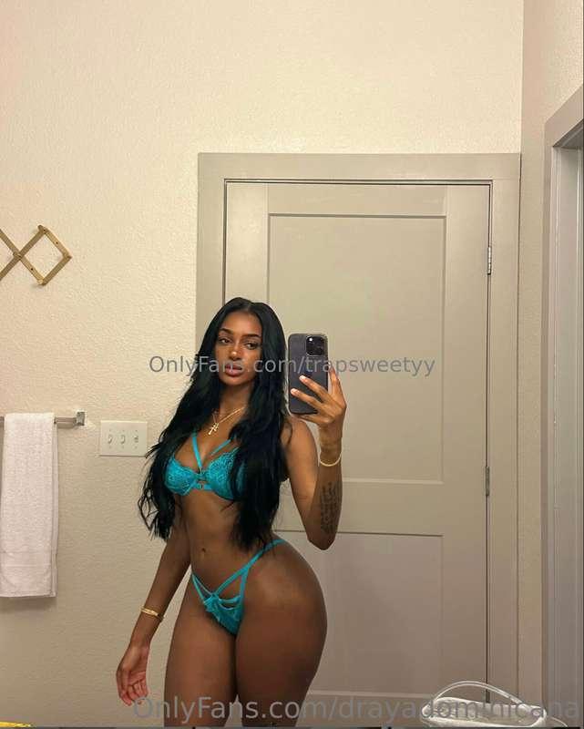 🚨 CLICK @ BELOW🚨freckled dominican beauty @drayadominicanais..