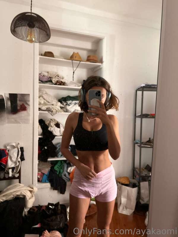 pink underneath too ;)