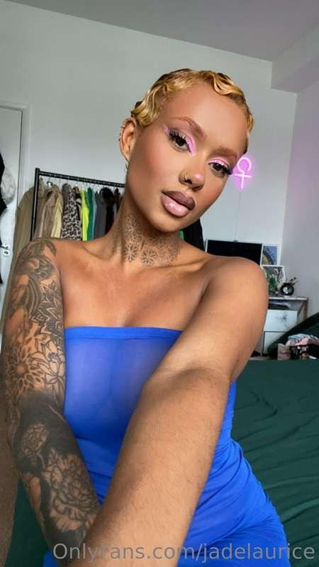 Blue is the warmest colour 👅