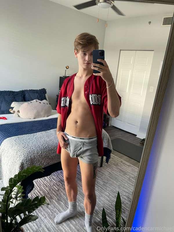 Legs are so sore today.. need someone to come rub me down 😏😉