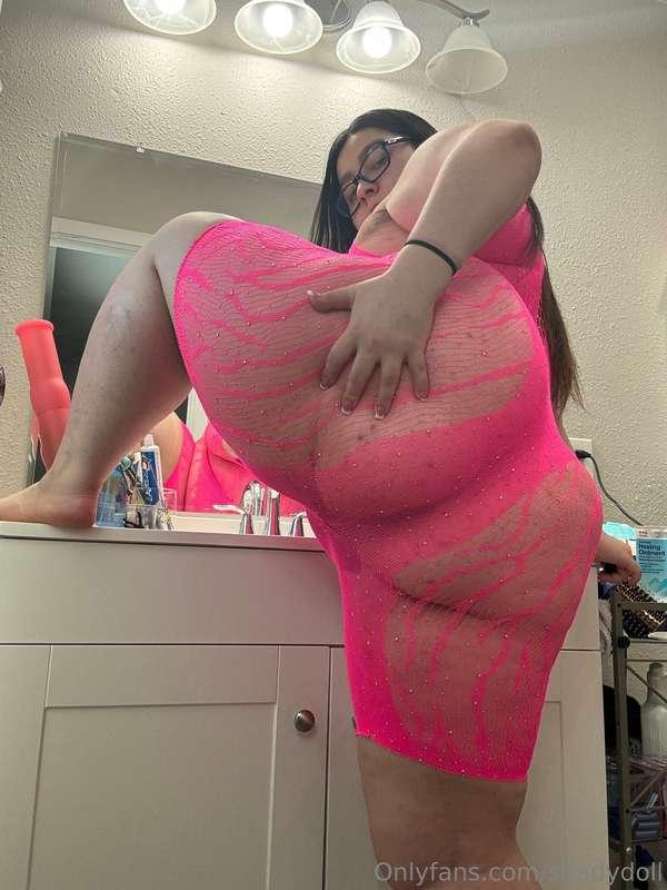 I’m the baddest BBW you’ll ever get to know 😈