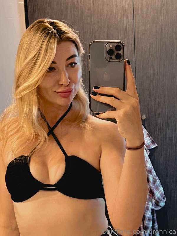 🏖️☀️ Hey everyone! 🌊😊 Just wanted to check in and see what y..