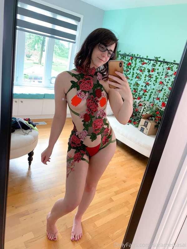 I finally got the pretty harnesses I ordered 2 months ago! W..