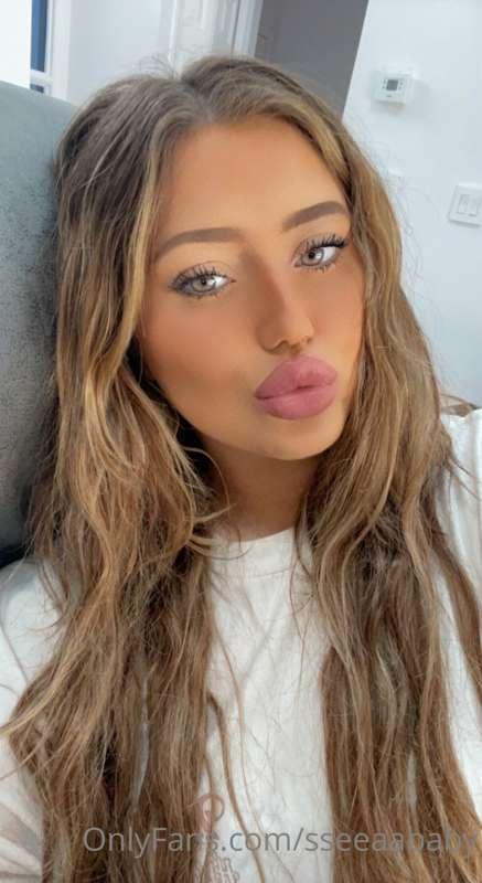 😘