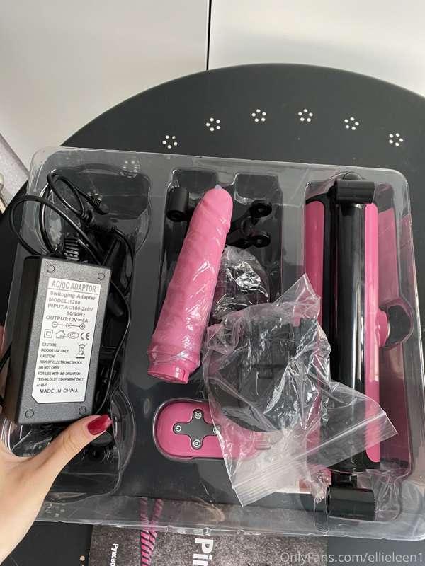 Btw, guys, I finally got myself sex machine! And can’t wait ..