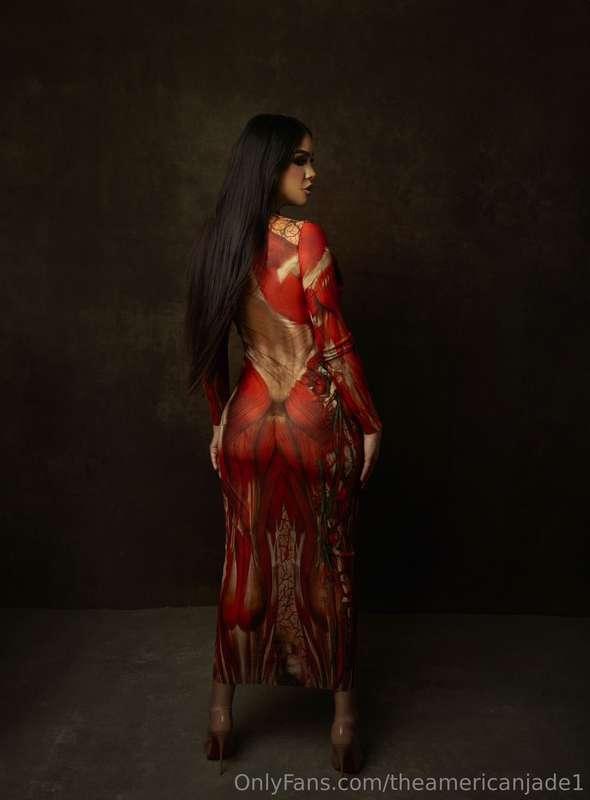 🔥 Slaying in scarlet😍