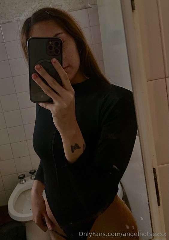 SUBSCRIBE FOR FREE AND ENJOY🙈🔥I'm your favorite porn girl, I..