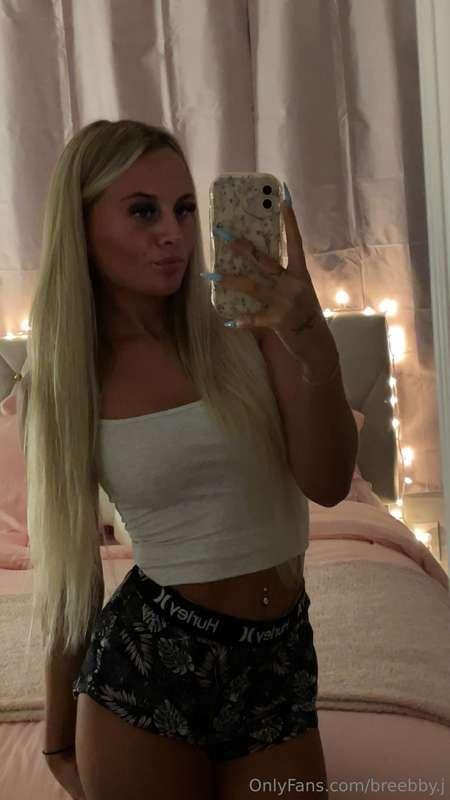 Sweet? Only until the lights go out 💡➡️🔞