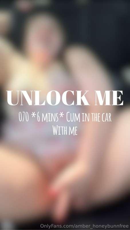 **DOES IT TURN YOU ON WHEN I FINGER MYSELF IN THE CAR?** 🚗 *..